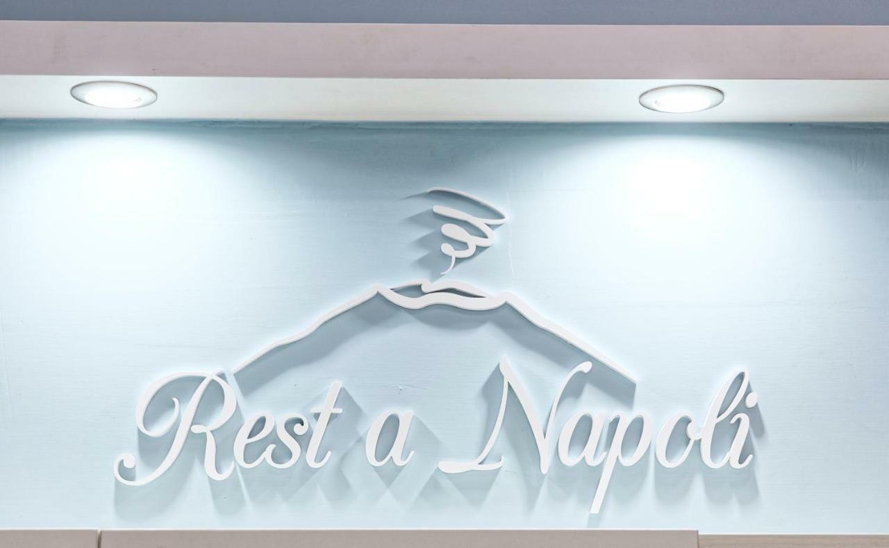 B&B Rest A Napoli Zewnętrze zdjęcie