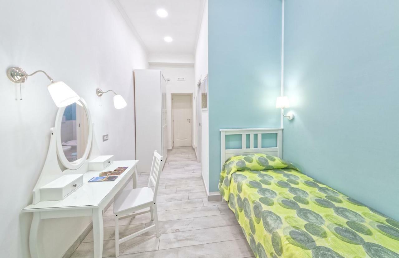 B&B Rest A Napoli Zewnętrze zdjęcie