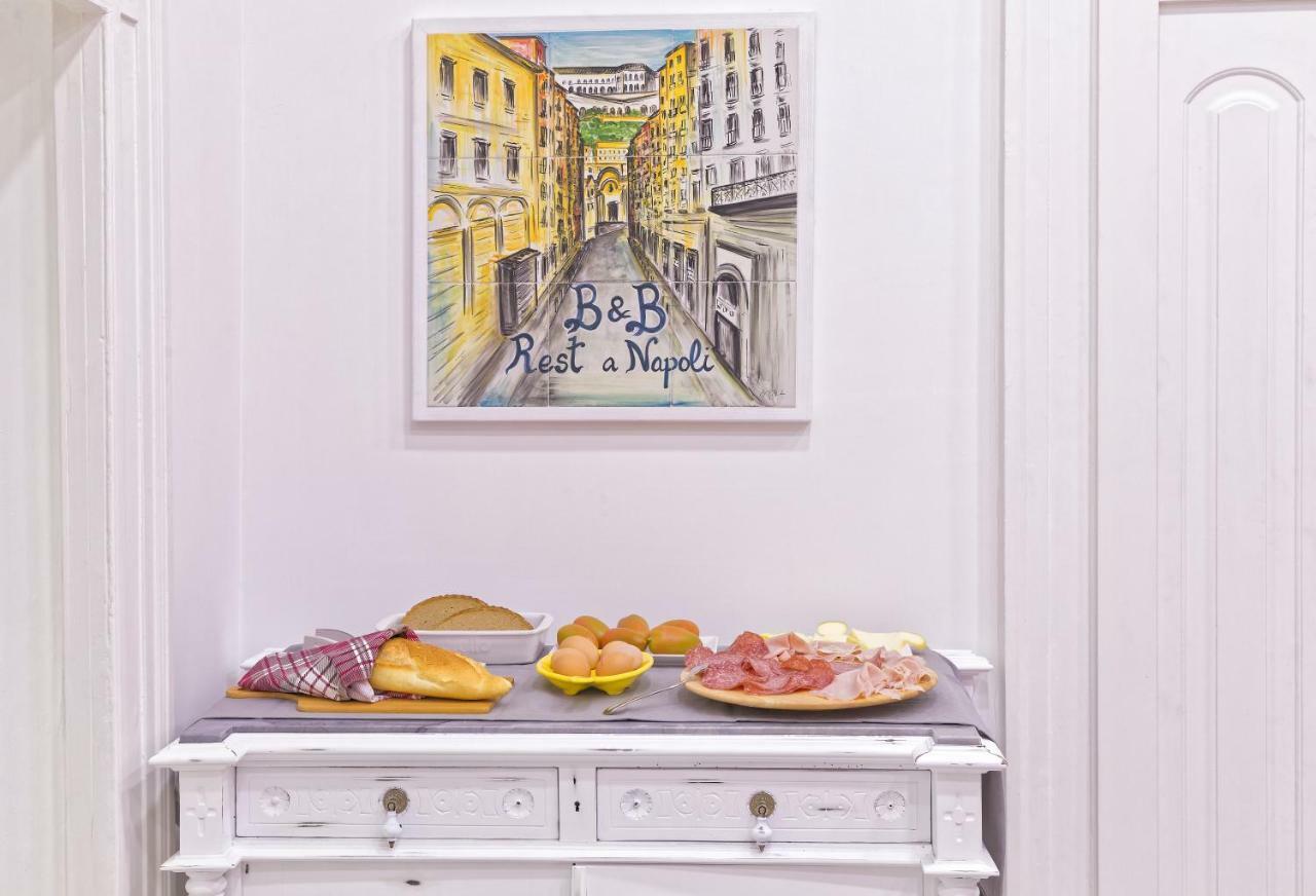 B&B Rest A Napoli Zewnętrze zdjęcie